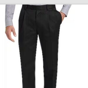 Jos. A. Bank Traveler CollecTraditional Fit Pleated Front Twill Pants -Black